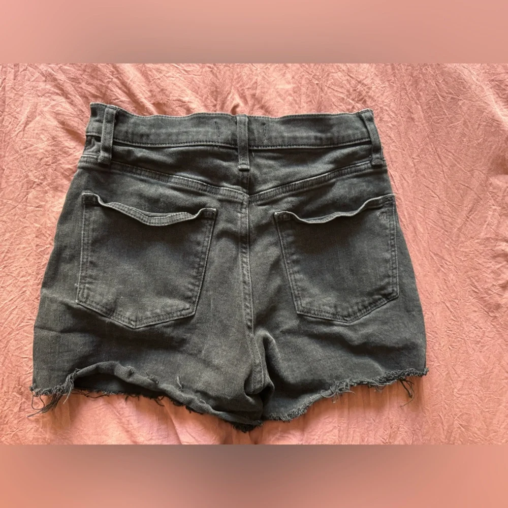 Madewell Black Demin Shorts - Picture 3 of 3